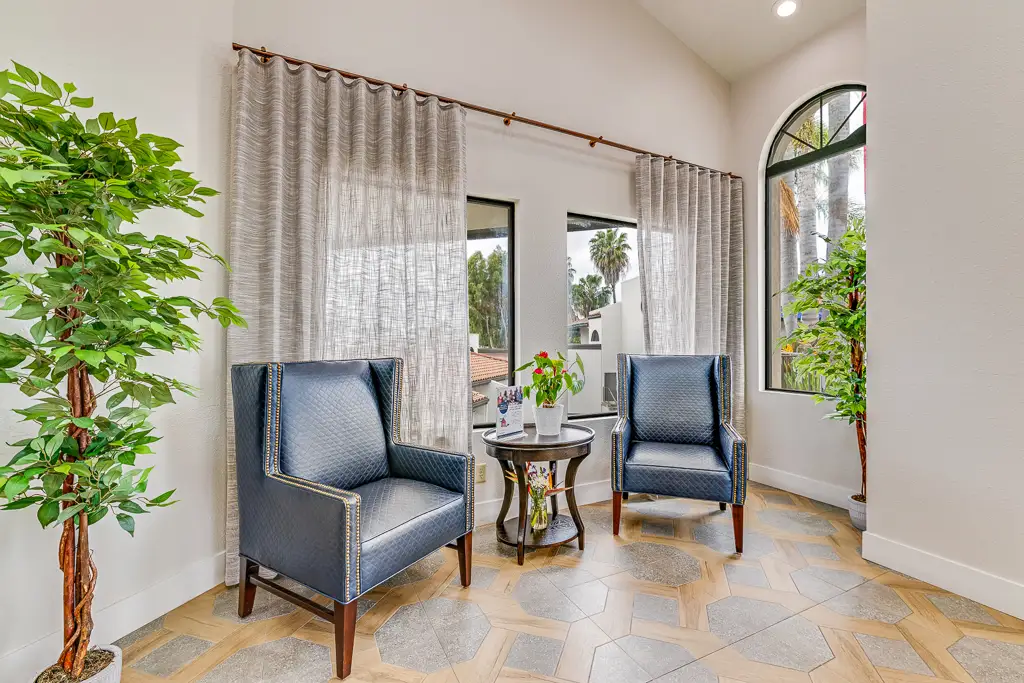 Common Sitting Area Common Sitting Area